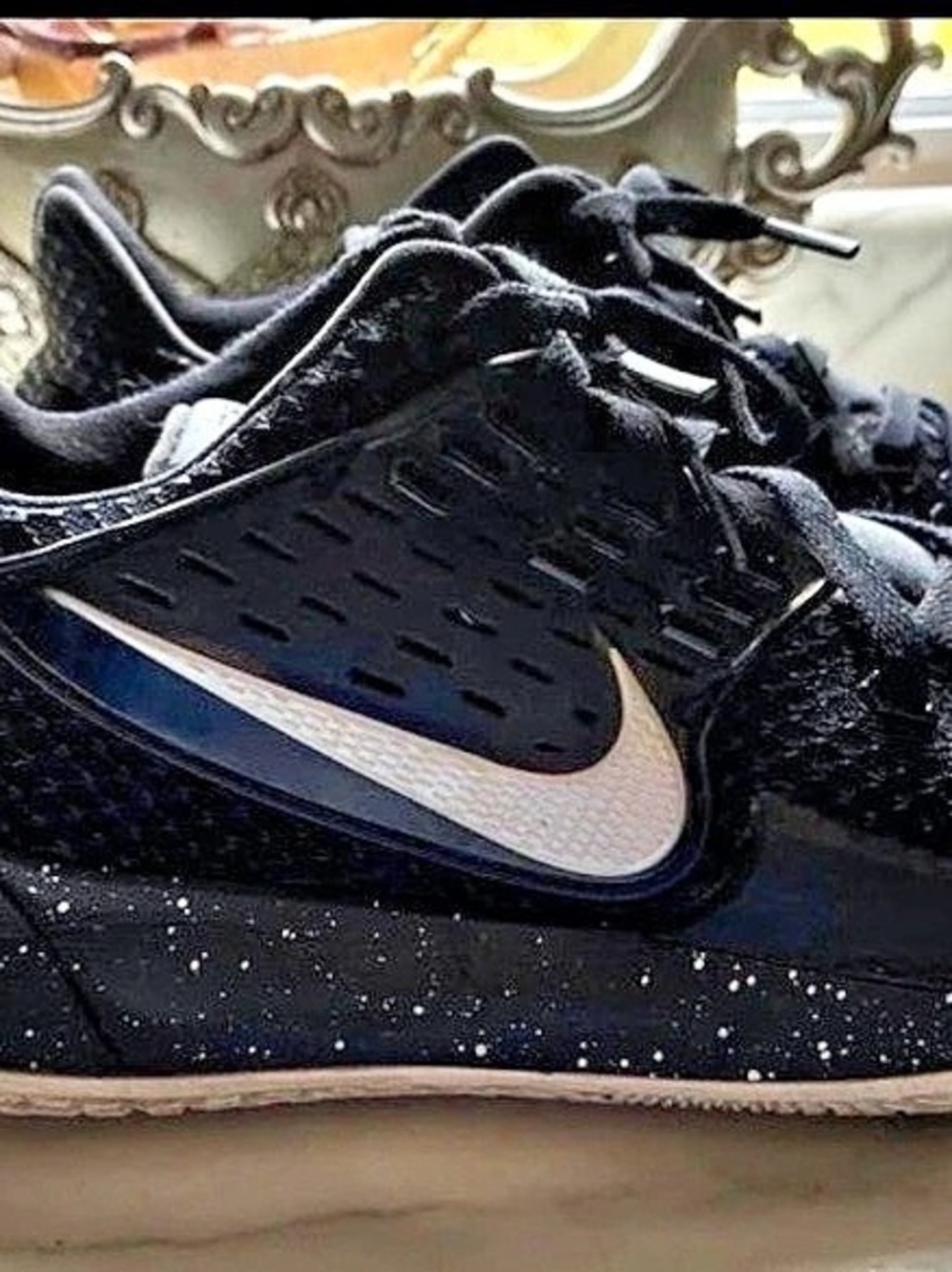 Nike Kyrie Low 2 Men's Athletic Shoes Black & Silver US 10
